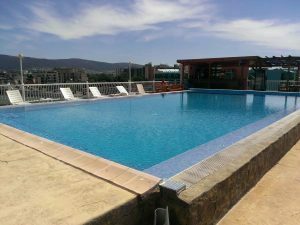  Pool auf dem Dach