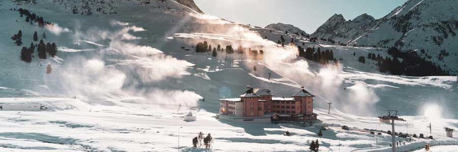 Warth am Arlberg - Ein Winterwunderland: Urlaubsreisen in luxuriöser Atmosphäre!
