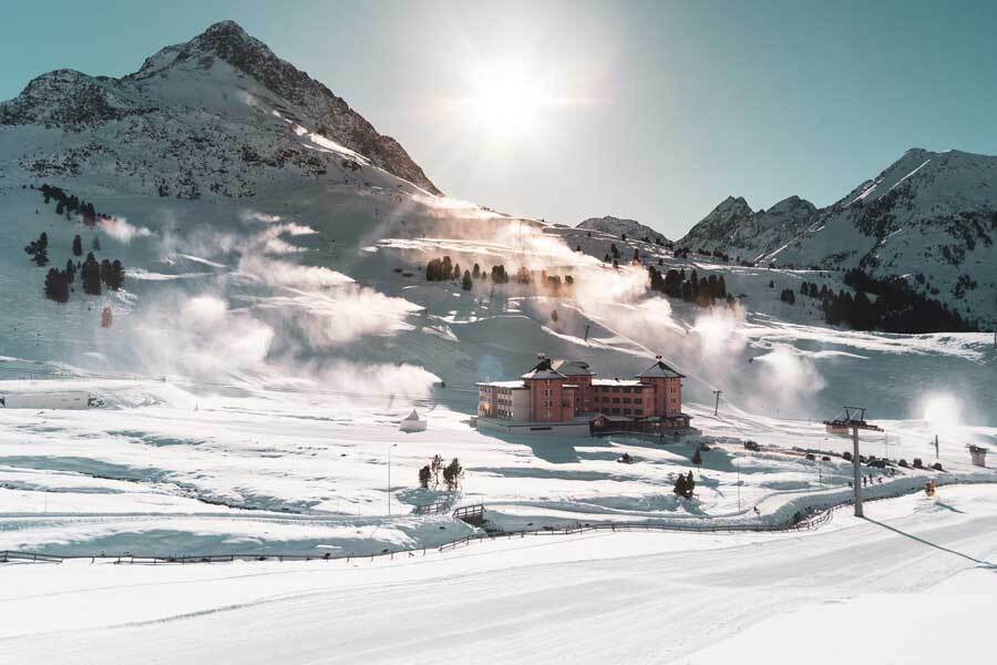 Warth am Arlberg - Ein Winterwunderland: Urlaubsreisen in luxuriöser Atmosphäre!