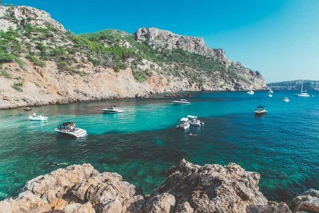 "Smooth Sailing": Tipps für eine entspannte und sichere Segeltour auf Mallorca
